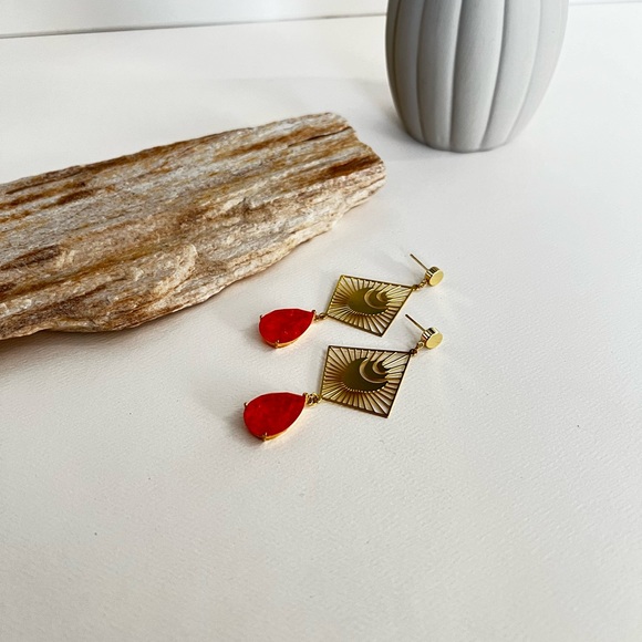 Delicate Statement Gold & Orange Dangle Earrings - Long Trendy Stylish Earrings - Picture 13 of 17